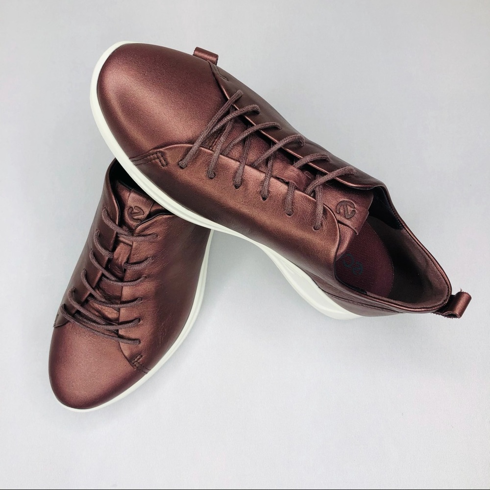 Ecco Tennis Shoes